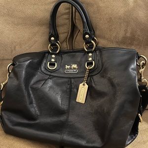 Coach Black leather satchel handbag. Medium sized.